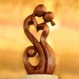 Wood sculpture - Everlasting Kiss